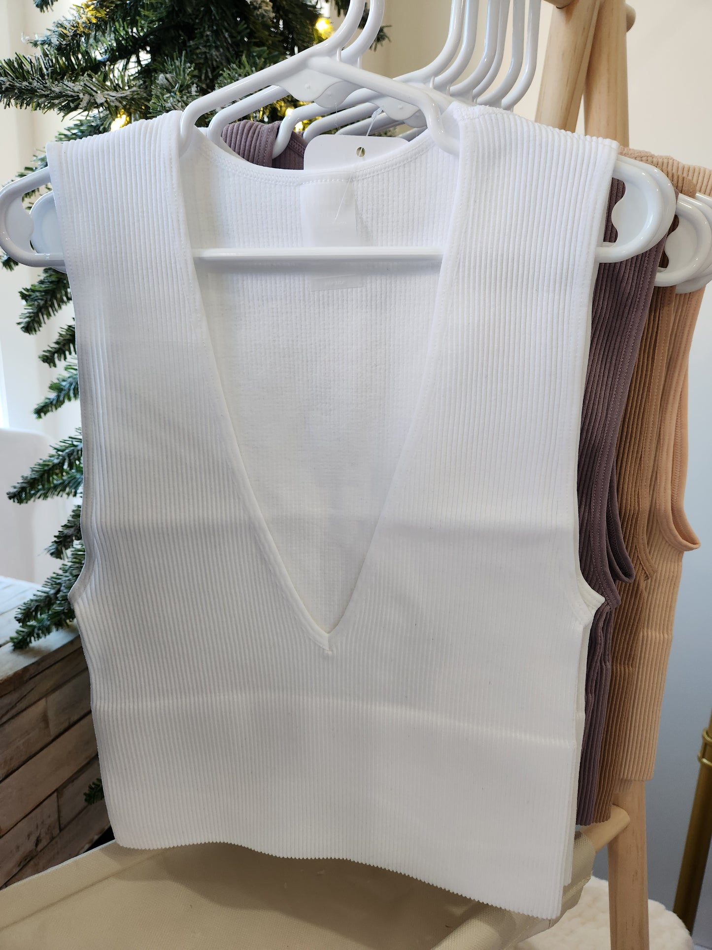 Deep V Crop