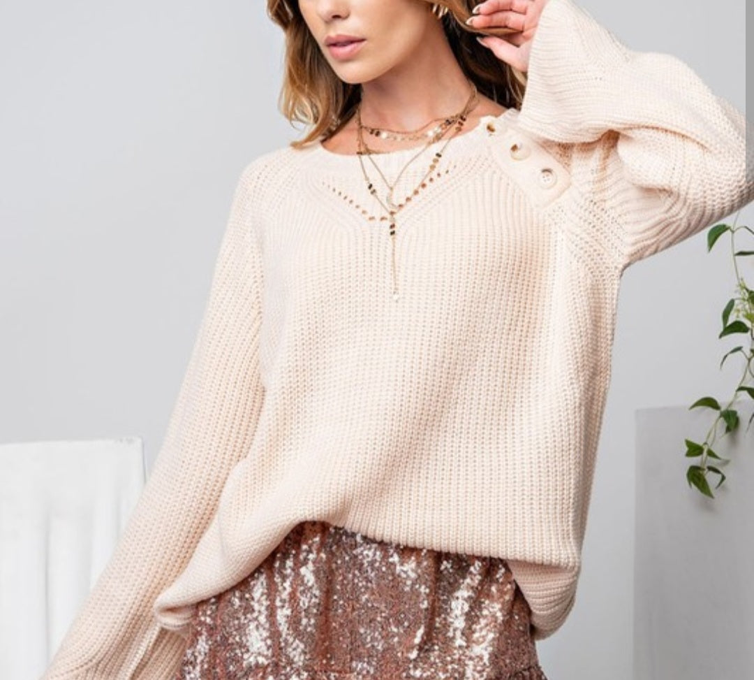 Allie buttoned pullover