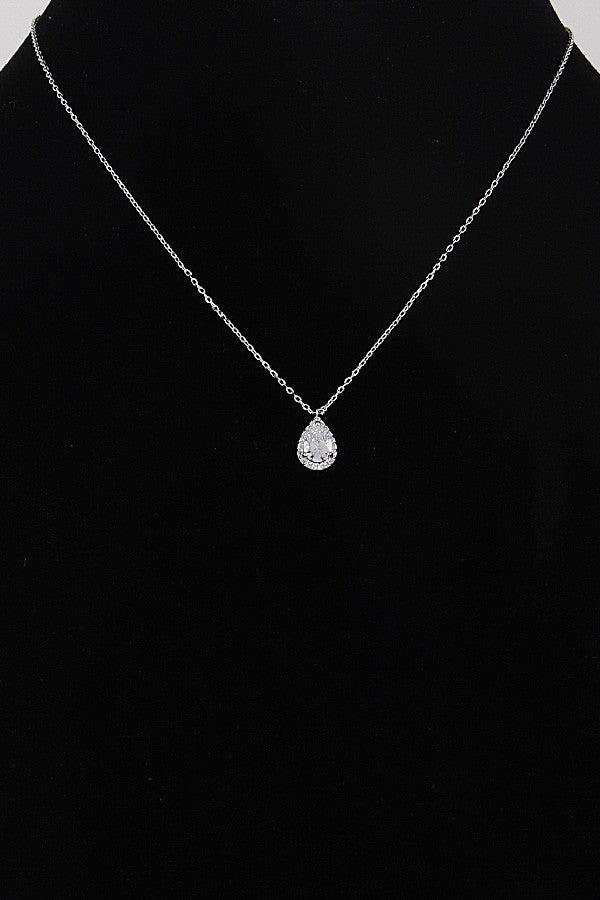 Dainty teardrop necklace