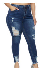 Load image into Gallery viewer, Quinn Skinny Jeans
